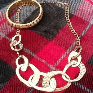 🎉🎉ON SALE!!!🎉🎉Gold necklace gold bracelet